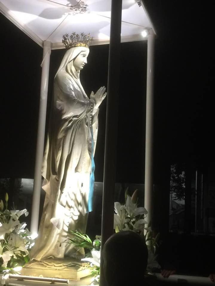 La Sainte Famille Hotell Lourdes Exteriör bild